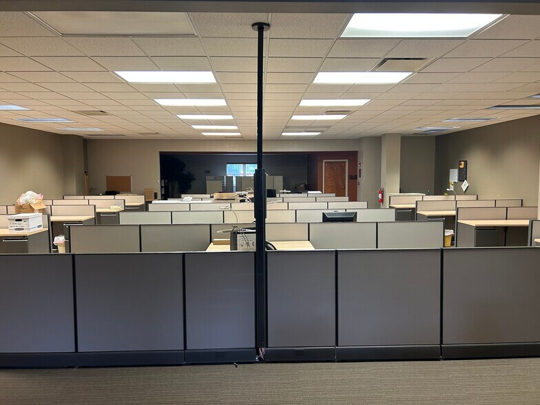 More Photos Of 3684-3688 Dressler Rd NW, Canton Medical For Sale