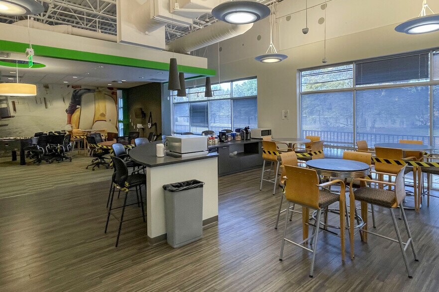More Photos Of 955 Keller Rd, Altamonte Springs Office For Lease
