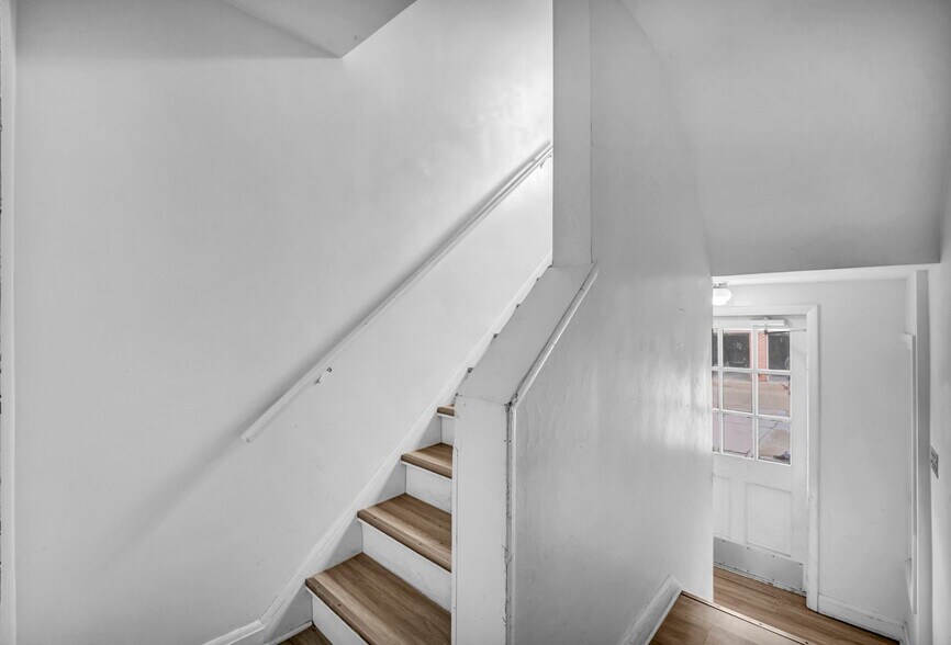 More Photos Of 885 S Green Rd, Cleveland Apartments For Sale
