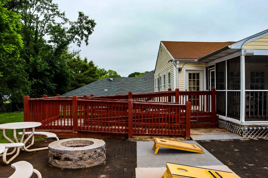 More Photos Of 3313 Old Forest Rd, Lynchburg Restaurant For Sale