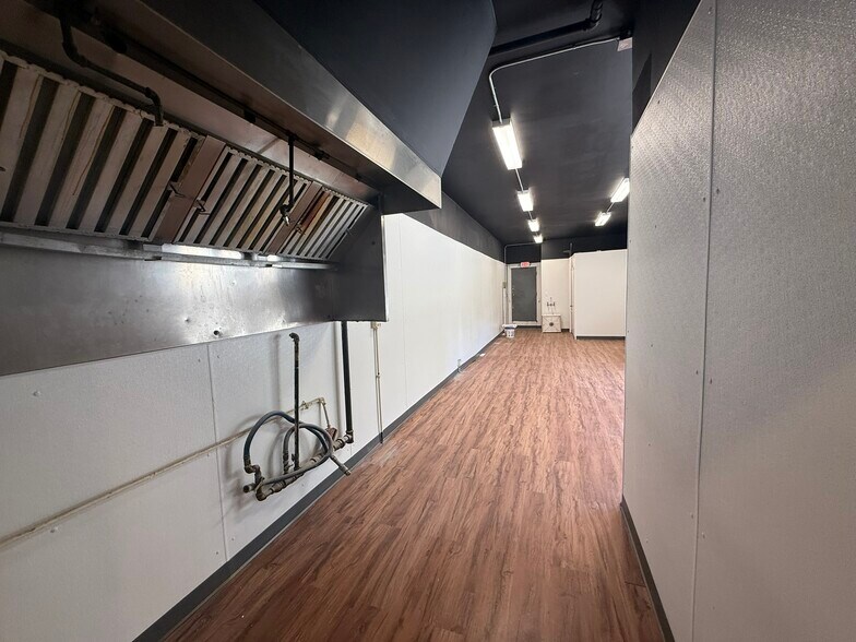 More Photos Of 66 E Franklin St, Hagerstown Storefront For Sale