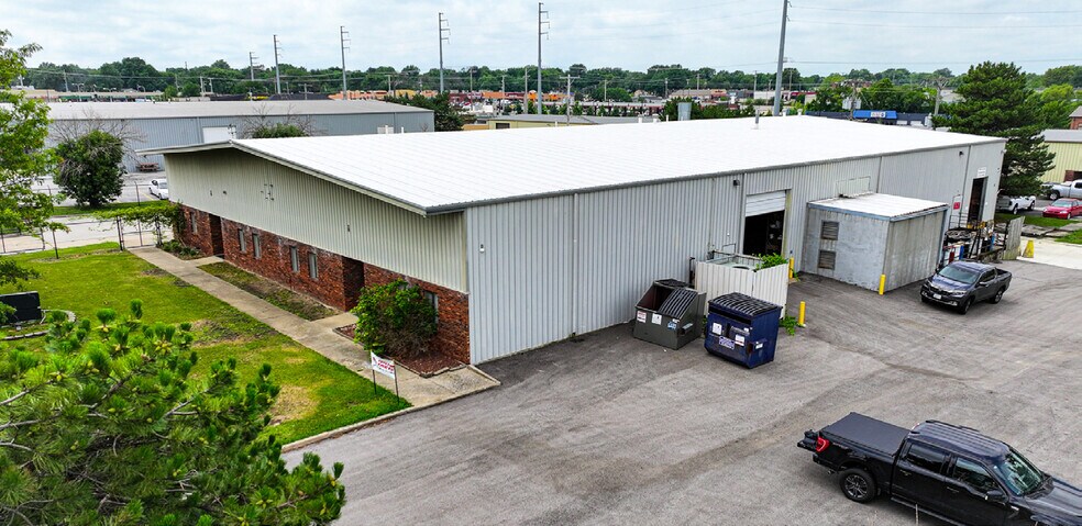 More Photos Of 311 N Burch St, Olathe Manufacturing For Sale