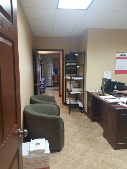 More Photos Of 18484 Clay Rd, Houston Flex For Lease