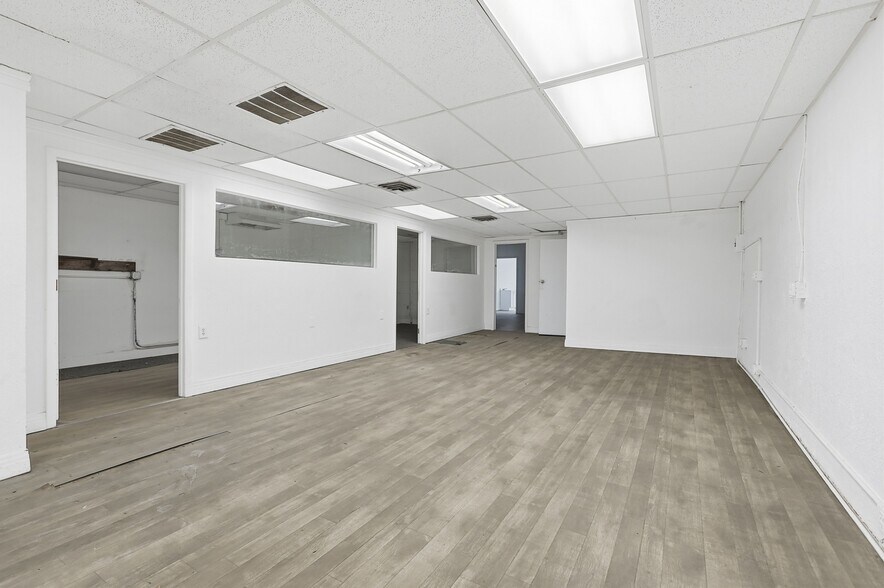 More Photos Of 1210-1214 Santa Fe Dr, Denver Office For Sale
