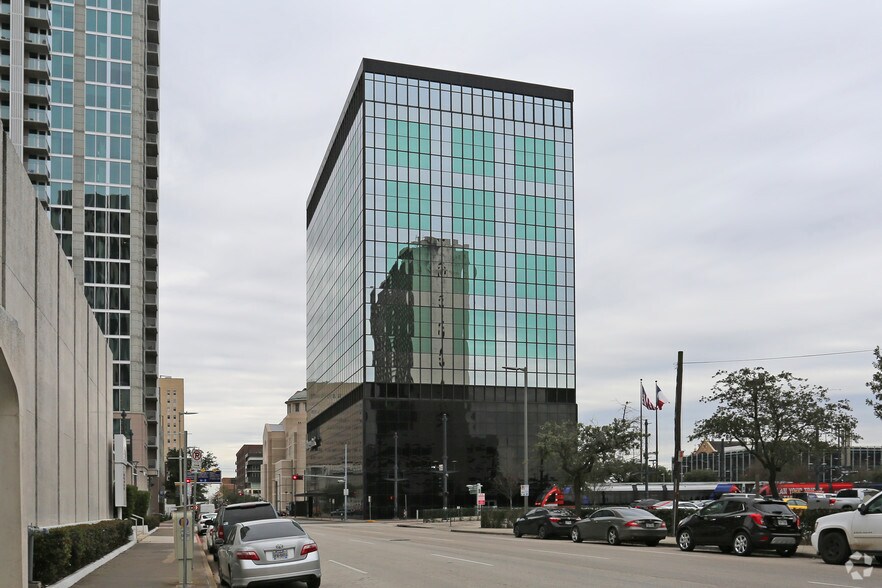 More Photos Of 1801 Main St, Houston Office For Lease