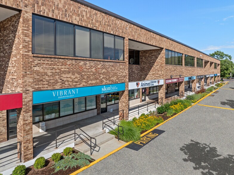 More Photos Of 95-105 Eastern Ave, Dedham Office For Lease