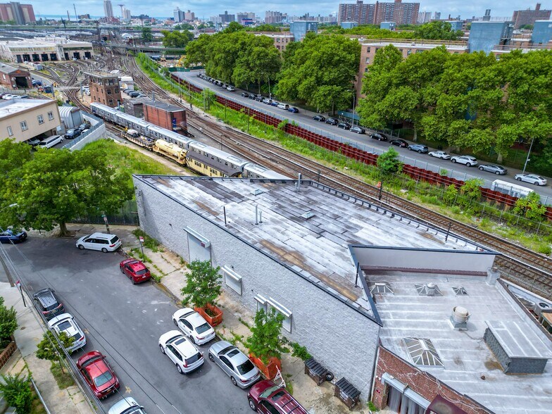 More Photos Of 2322 W 7th St, Brooklyn Warehouse For Sale