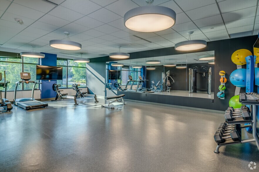 More Photos Of 11414 W Park Pl, Milwaukee Coworking Space