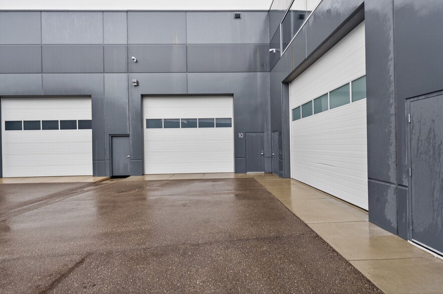 More Photos Of 1750 120 Av NE, Calgary Warehouse For Sale