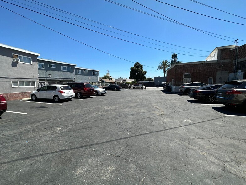 More Photos Of 5300-5328 Long Beach Blvd, Long Beach Storefront Retail Office For Lease