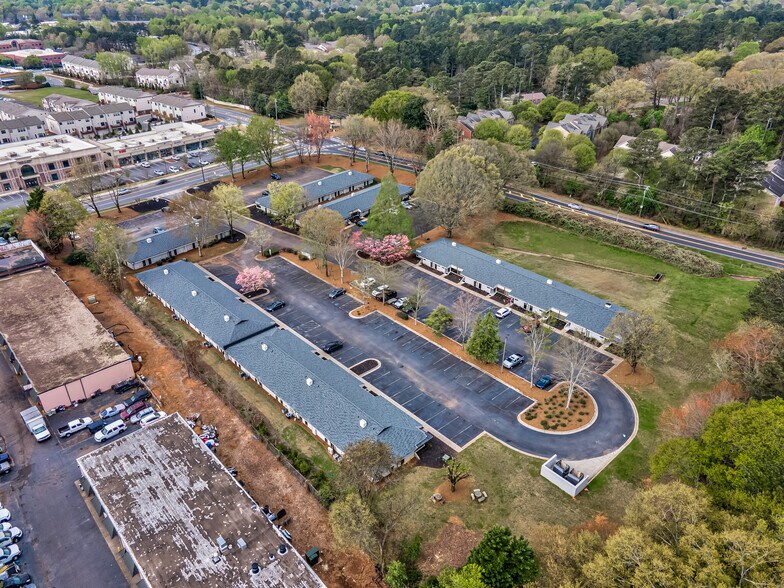 More Photos Of 600 Houze Way, Roswell Office Residential For Lease