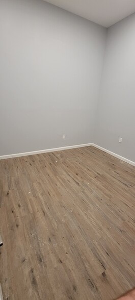 More Photos Of 219 Monticello Ave, Jersey City Storefront For Lease