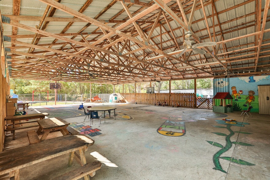 More Photos Of 6035 TX-105, Conroe Daycare Center For Sale
