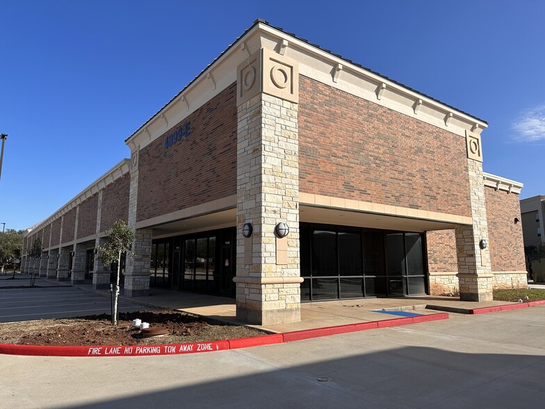 More Photos Of 4899 Highway 6, Missouri City Storefront Retail Office For Lease