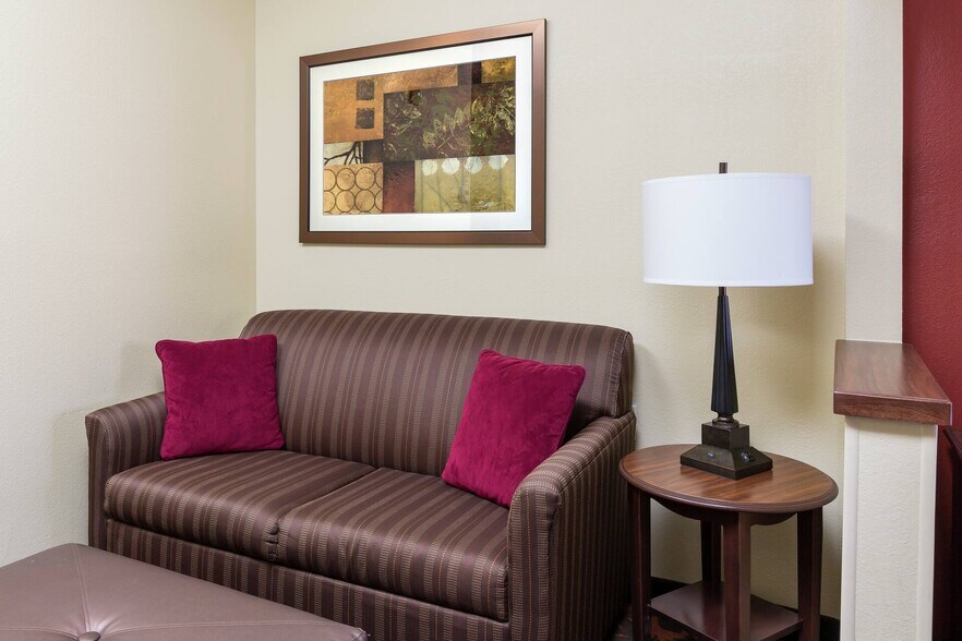 More Photos Of 4003 S Loop 289, Lubbock Hotel For Sale
