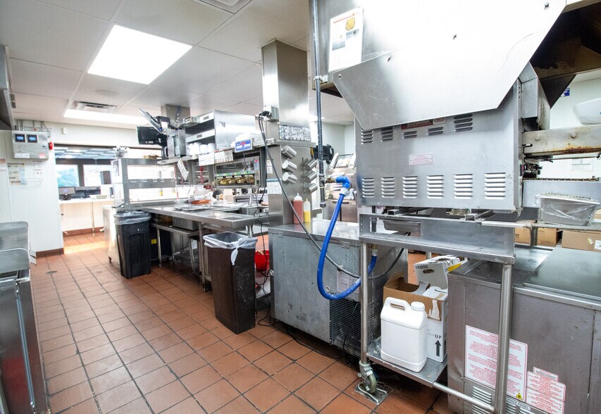 More Photos Of 504 W Vine St, Kissimmee Restaurant For Sale