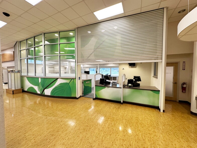 More Photos Of 6535 Paw Paw Ave, Coloma Drugstore For Sale