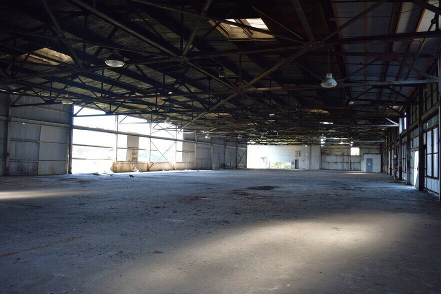 More Photos Of 7500 4th St, Marrero Distribution For Lease