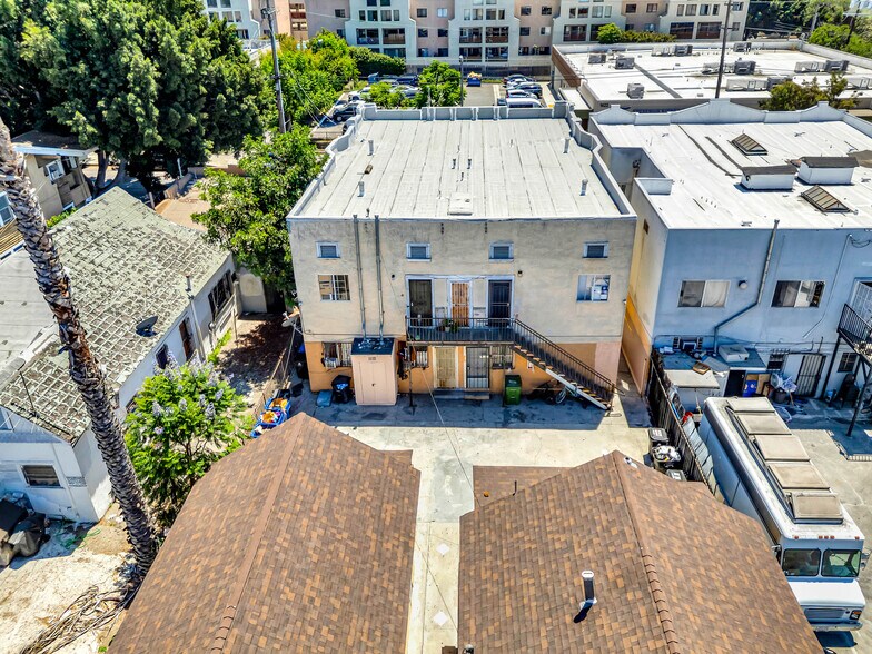 More Photos Of 1419-1421 1/2 W 11th St, Los Angeles Apartments For Sale