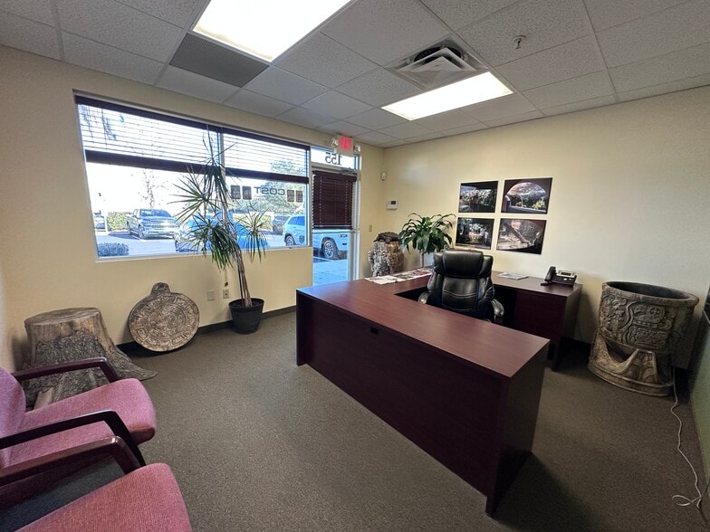 More Photos Of 6457 Hazeltine National Dr, Orlando Warehouse For Sale