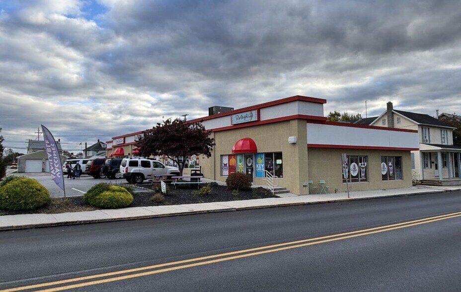 More Photos Of 2-8 S 6th St, Mc Sherrystown General Retail For Lease