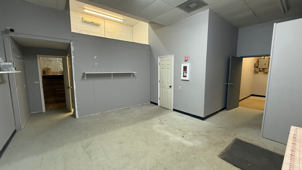 More Photos Of 25 S Broad St, Nazareth Medical For Lease