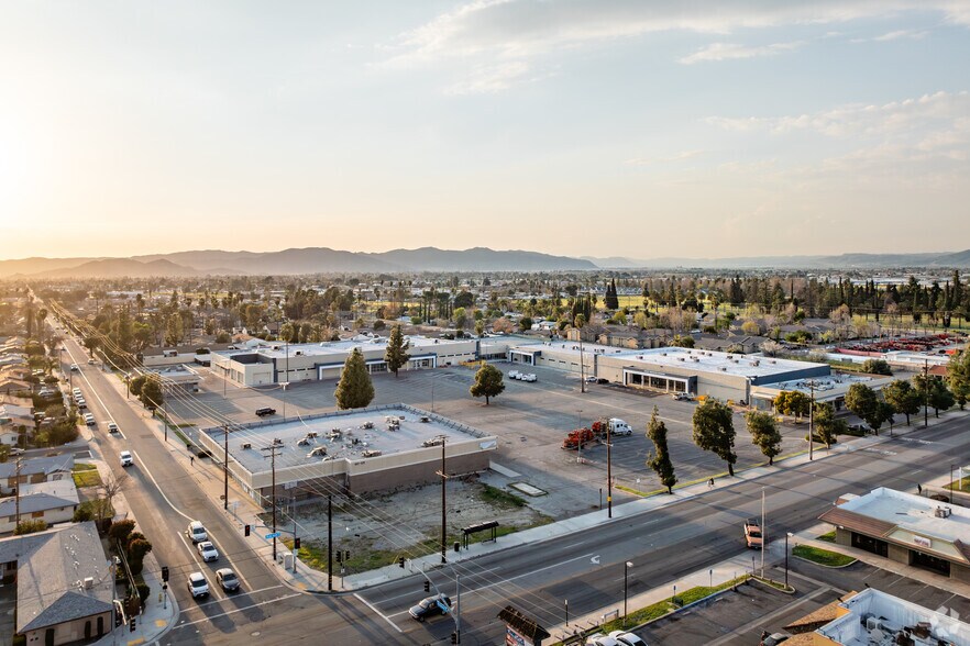 More Photos Of 501-573 N San Jacinto St, Hemet Unknown For Lease