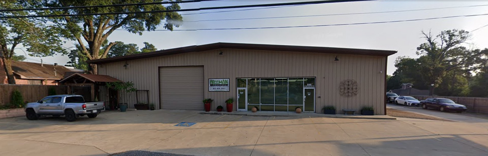 Primary Photo Of 235 E New Boston Rd, Nash Storefront For Sale