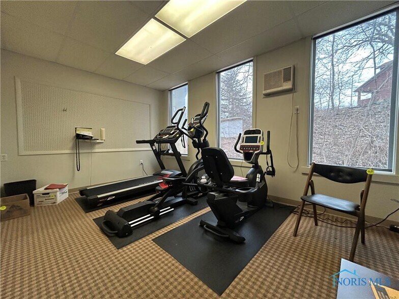 More Photos Of 446 N Wood St, Fremont Warehouse For Sale