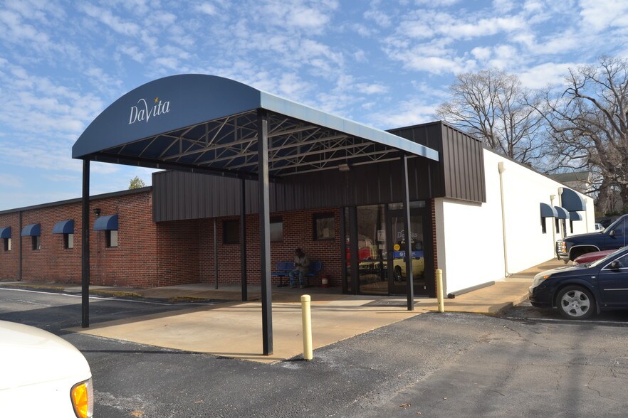 More Photos Of 2214 Osborne St, Humboldt Medical For Lease