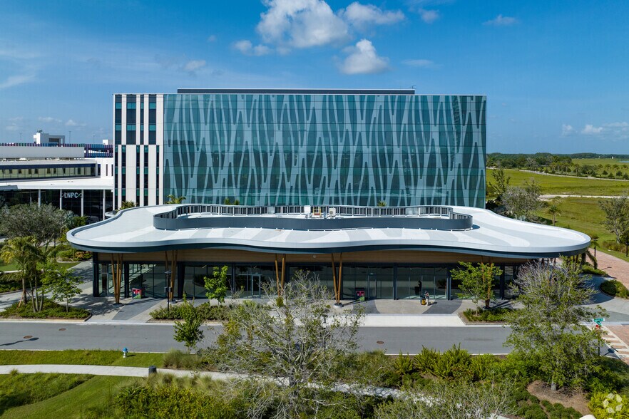 More Photos Of 6424 Alexandra Louise Dr, Orlando Medical For Lease