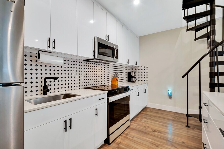 More Photos Of 7411 Carlyle Ave, Miami Beach Apartments For Sale