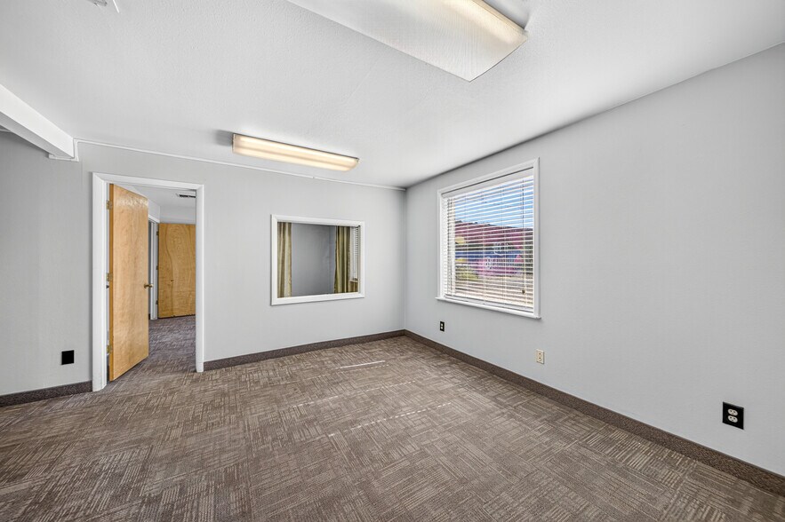More Photos Of 618 Idaho St, Elko Office For Lease