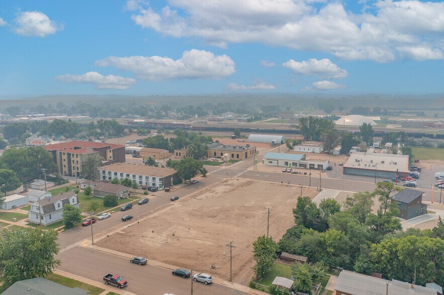 More Photos Of W Villard, Dickinson Land For Sale