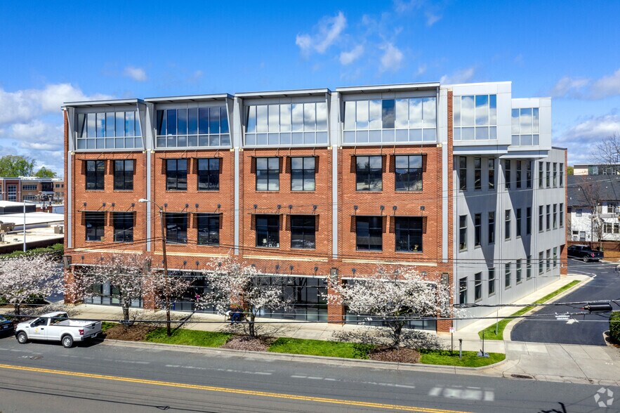 More Photos Of 214 W Tremont Ave, Charlotte Office For Lease