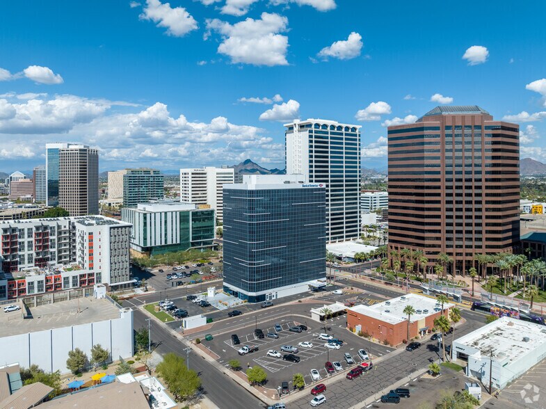 More Photos Of 3030 N Central Ave, Phoenix Office For Sale