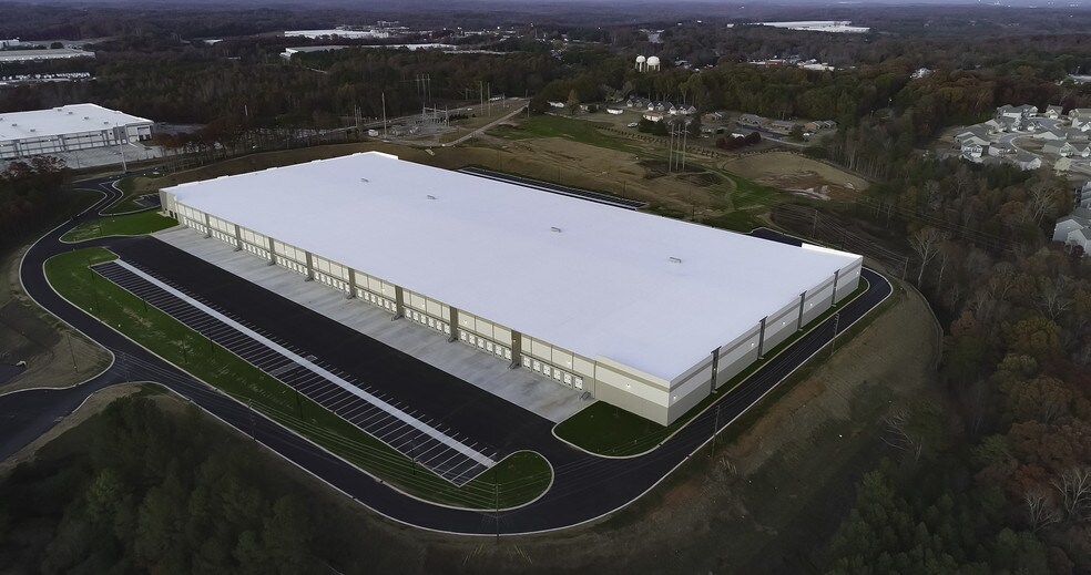 More Photos Of 753 Broadway Ave, Braselton Distribution For Lease