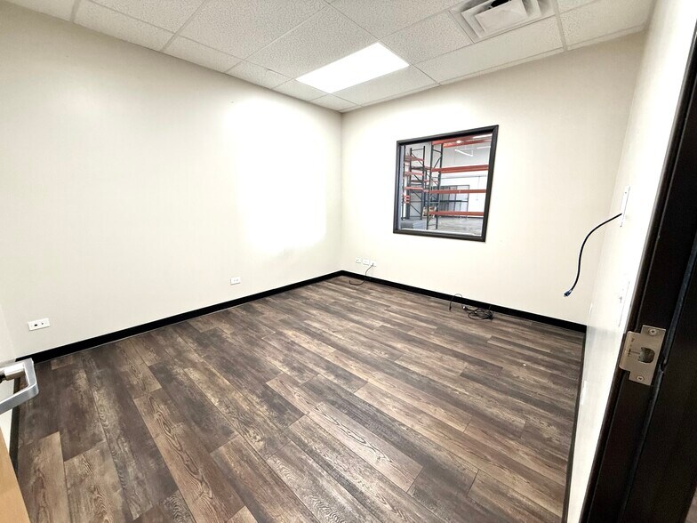 More Photos Of 5405 W 56th Ave, Arvada Warehouse For Lease