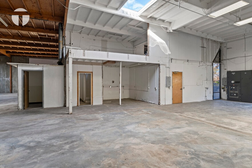More Photos Of 3144 Diablo Ave, Hayward Warehouse For Sale