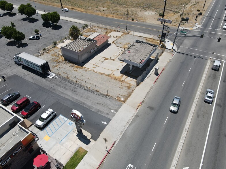 More Photos Of 18509 Valley Blvd, Bloomington Convenience Store For Lease