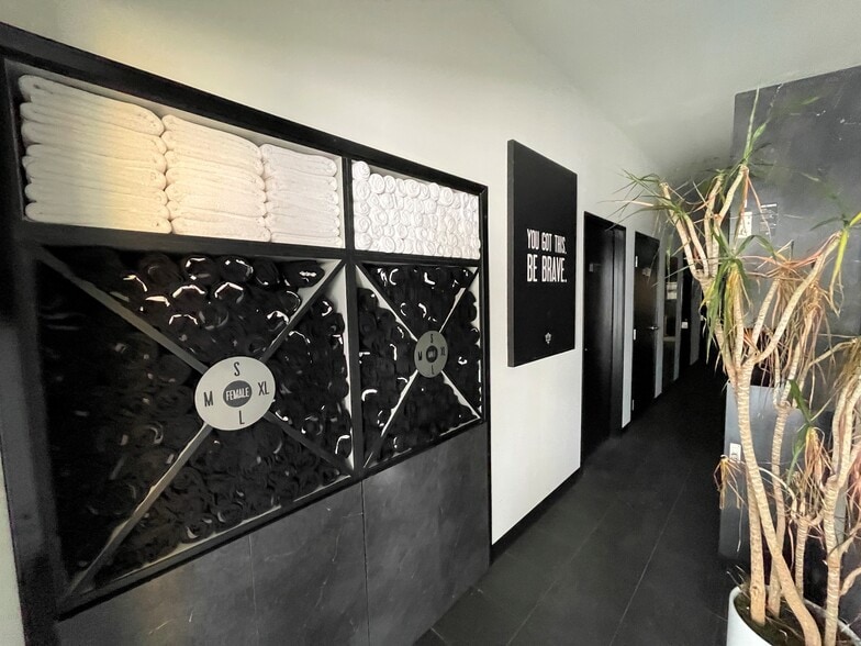 More Photos Of 301-315 Wilshire Blvd, Santa Monica Storefront Retail Office For Lease