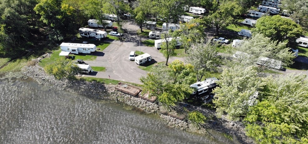 More Photos Of 1323 W River St, Monticello Manufactured Housing Mobile Home Park For Sale