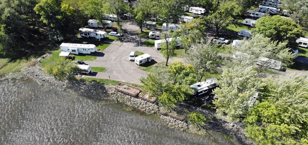 Primary Photo Of 1335 W River St, Monticello Manufactured Housing Mobile Home Park For Sale