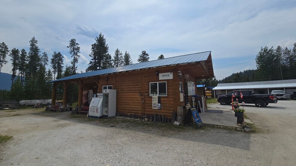 More Photos Of 991 Frontage rd, Blue River Trailer Camper Park For Sale