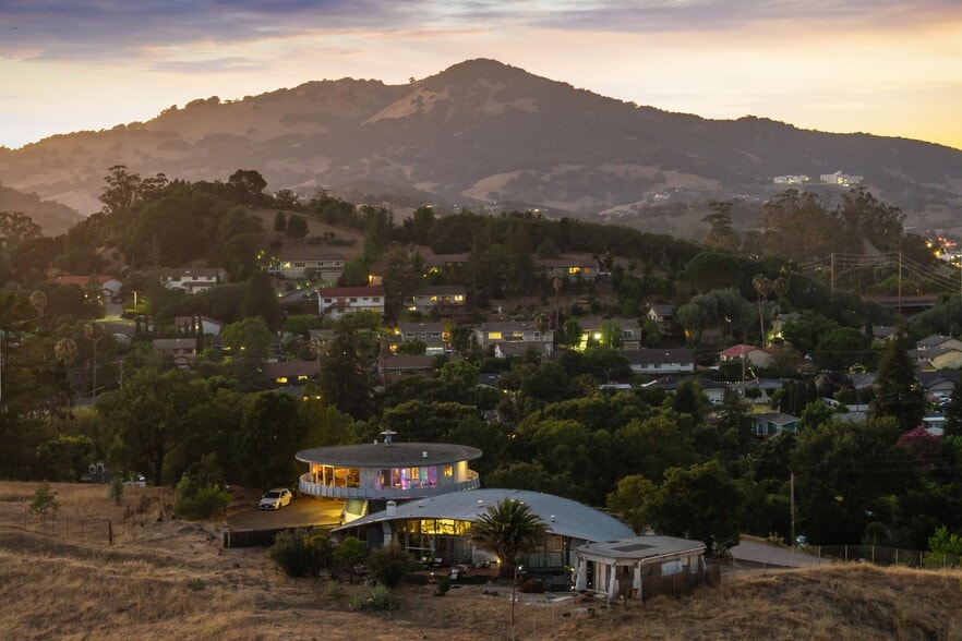 More Photos Of 4 Harkle Rd, Novato Manufactured Housing Mobile Home Park For Sale