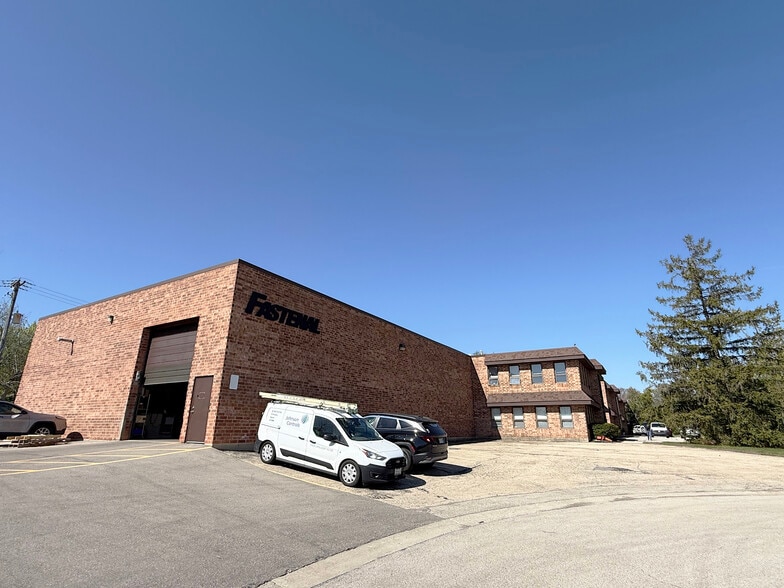 More Photos Of 4059-4081 Joseph Dr, Waukegan Light Distribution For Sale