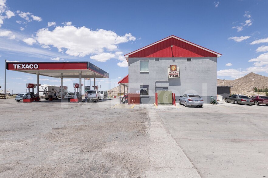 More Photos Of 1500 Erie Main St, Tonopah Service Station For Sale