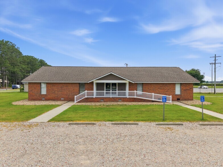 More Photos Of 501 N Main St, Robersonville Office For Sale