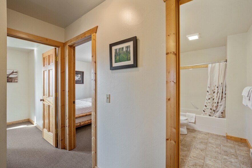 More Photos Of 229 N Hayden St, West Yellowstone Hotel For Sale