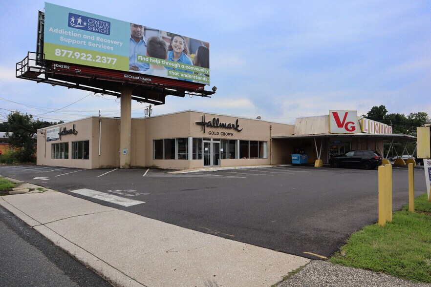 More Photos Of 116 N White Horse Pike, Lawnside Freestanding For Lease